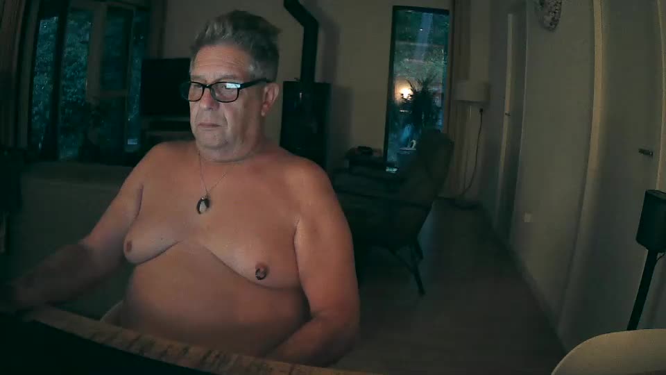 woodwurm Adult Chat September 3, 2025