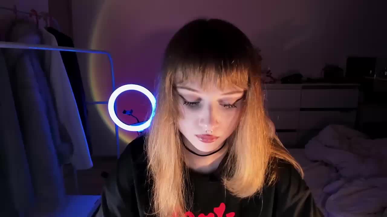 mnepohuyy Adult Chat September 1, 2025