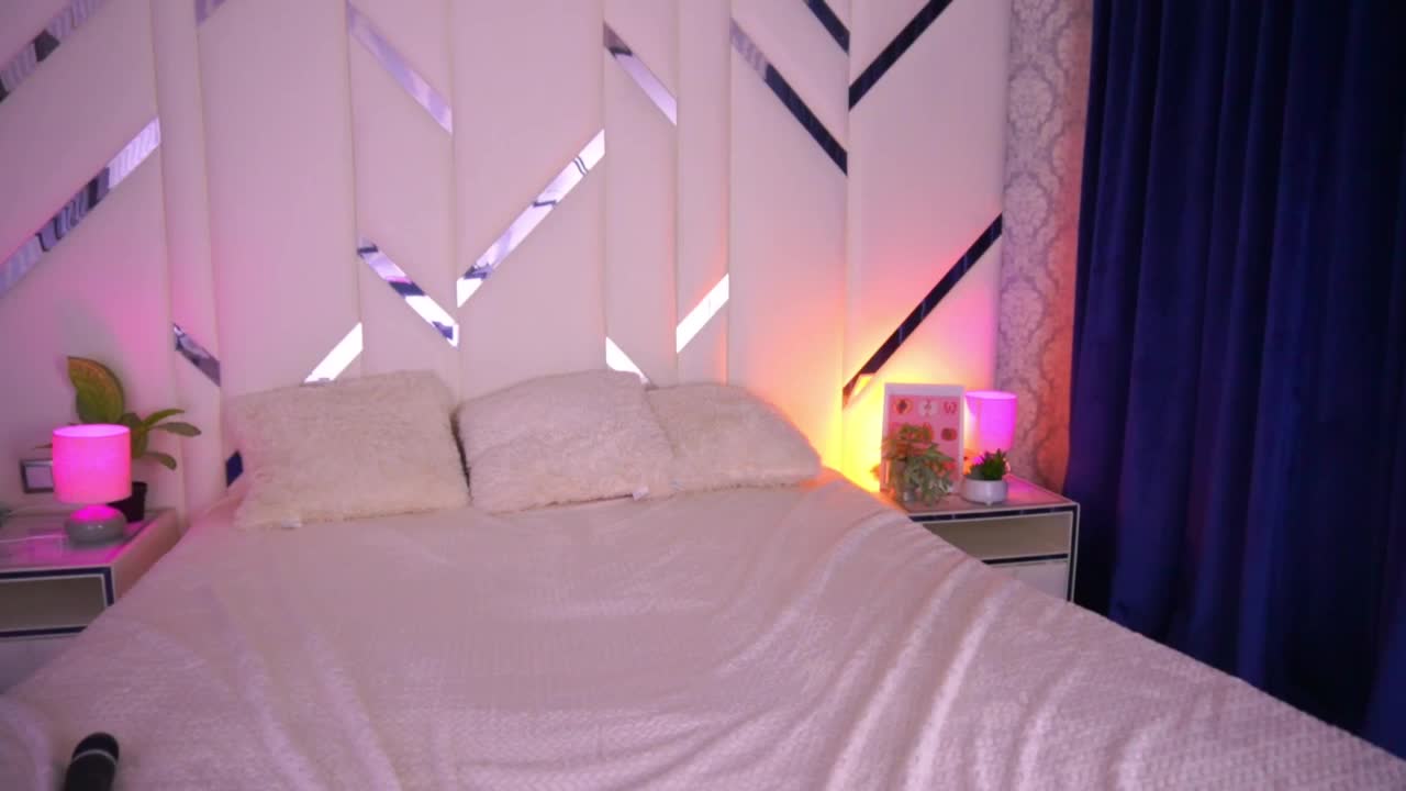 FloraGreys Adult Chat September 4, 2025