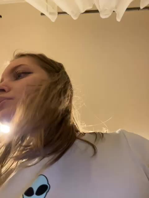 AliciaTroupe Adult Chat September 3, 2025