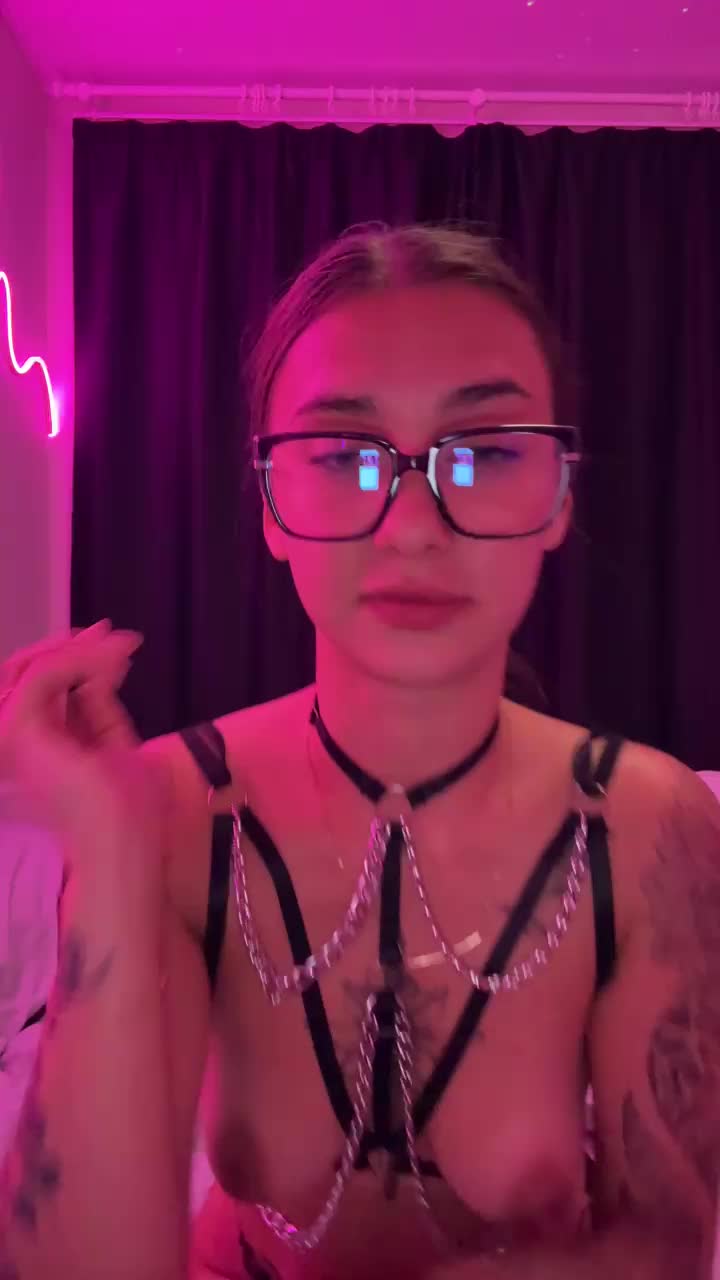 Phantomweee Adult Chat September 3, 2025