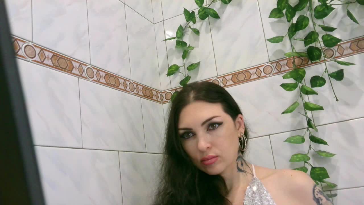 TvarRoxy Adult Chat September 3, 2025