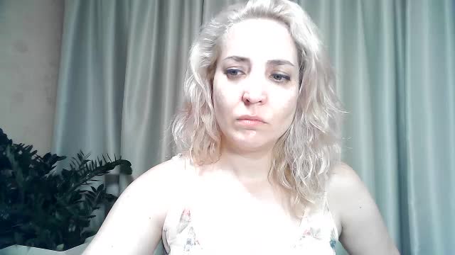 mariska-kiska Adult Chat September 3, 2025