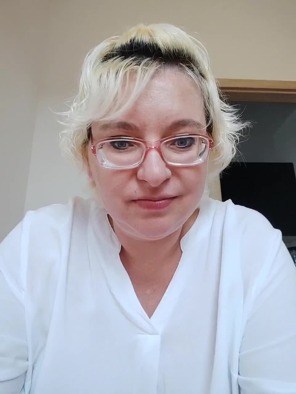 Vika211 Adult Chat September 4, 2025