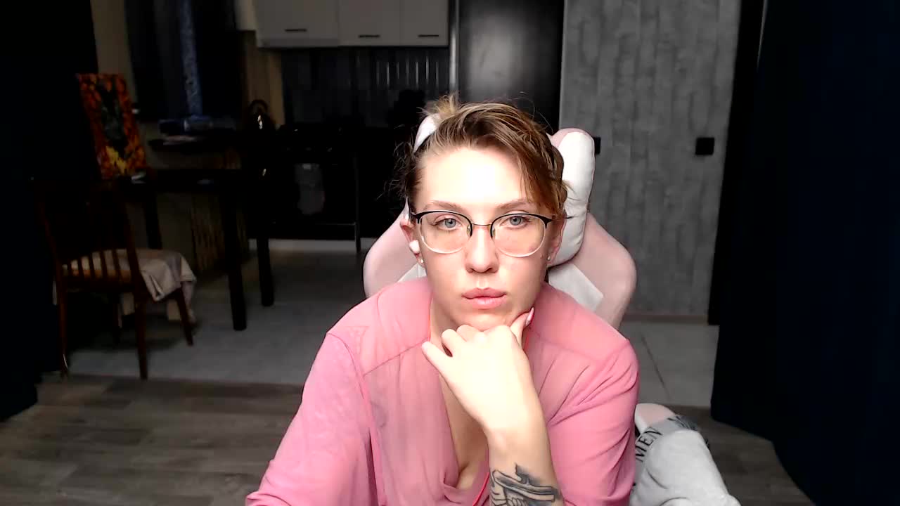 Regimasmile Adult Chat September 4, 2025