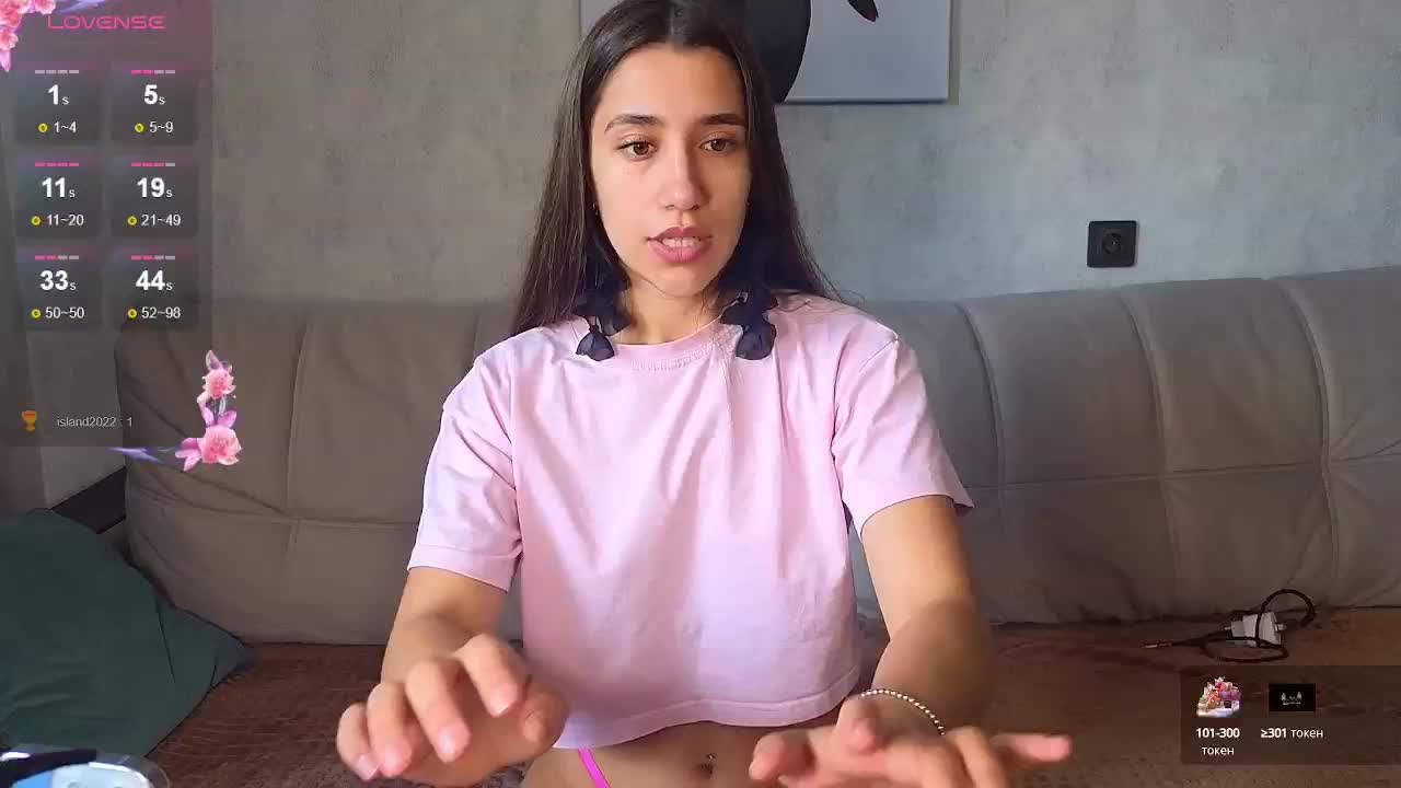 hot-ass-18 Adult Chat September 3, 2025