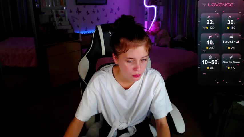 Kira_honeyy Adult Chat September 4, 2025