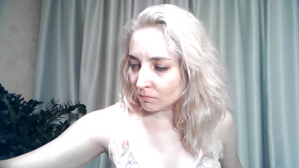 mariska-kiska Adult Chat September 3, 2025