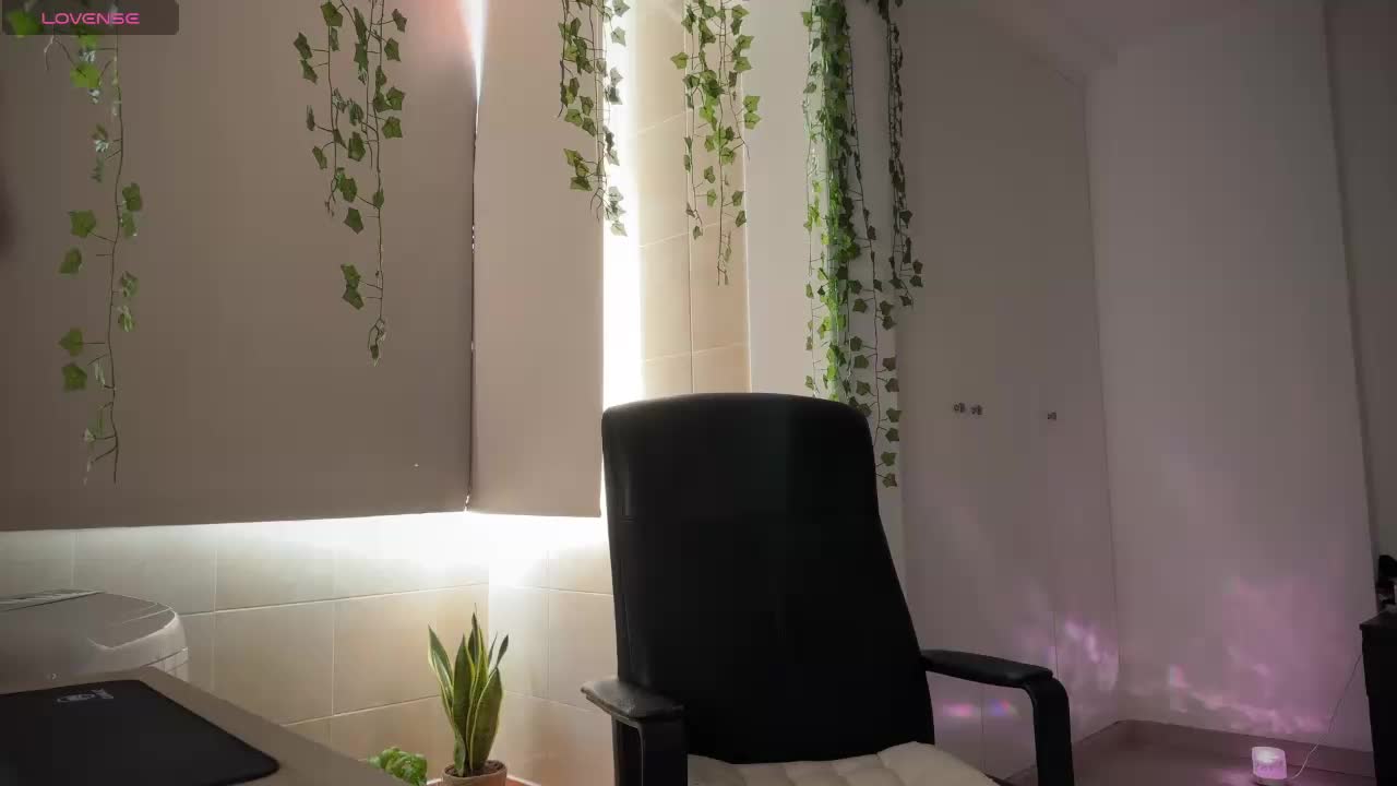 YourSweetPeach Adult Chat September 3, 2025