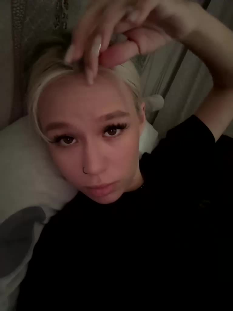 askorbinkiii Adult Chat September 4, 2025