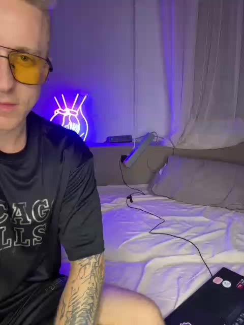 GroteskCouple Adult Chat September 3, 2025