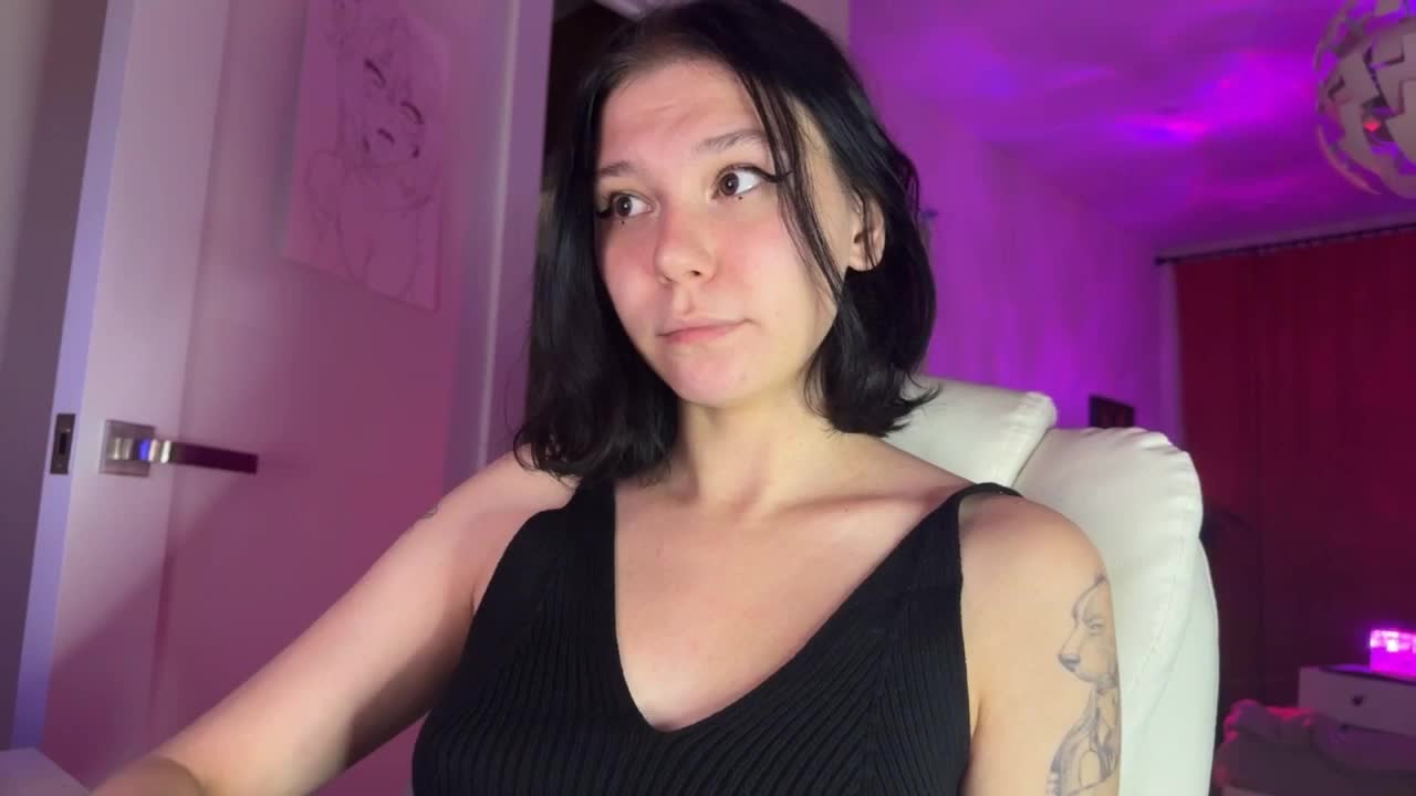 PinkDolly18 Adult Chat September 3, 2025