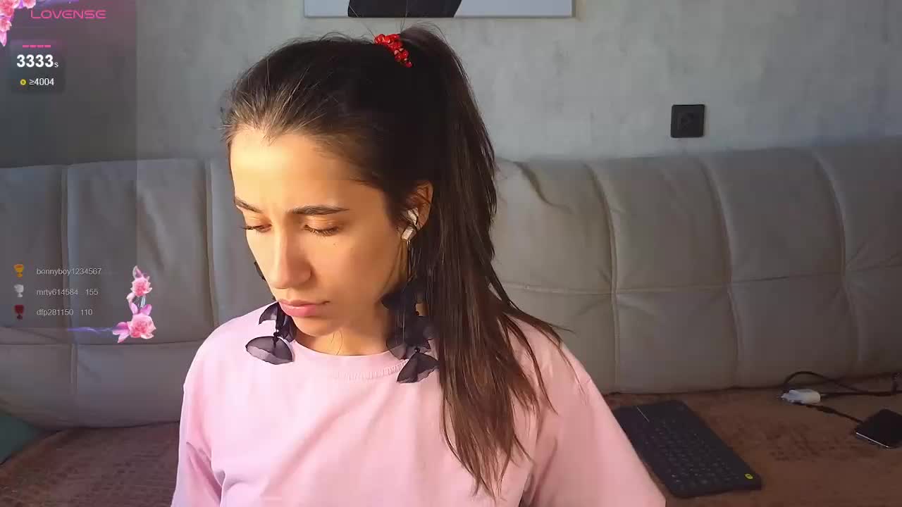 hot-ass-18 Adult Chat September 4, 2025