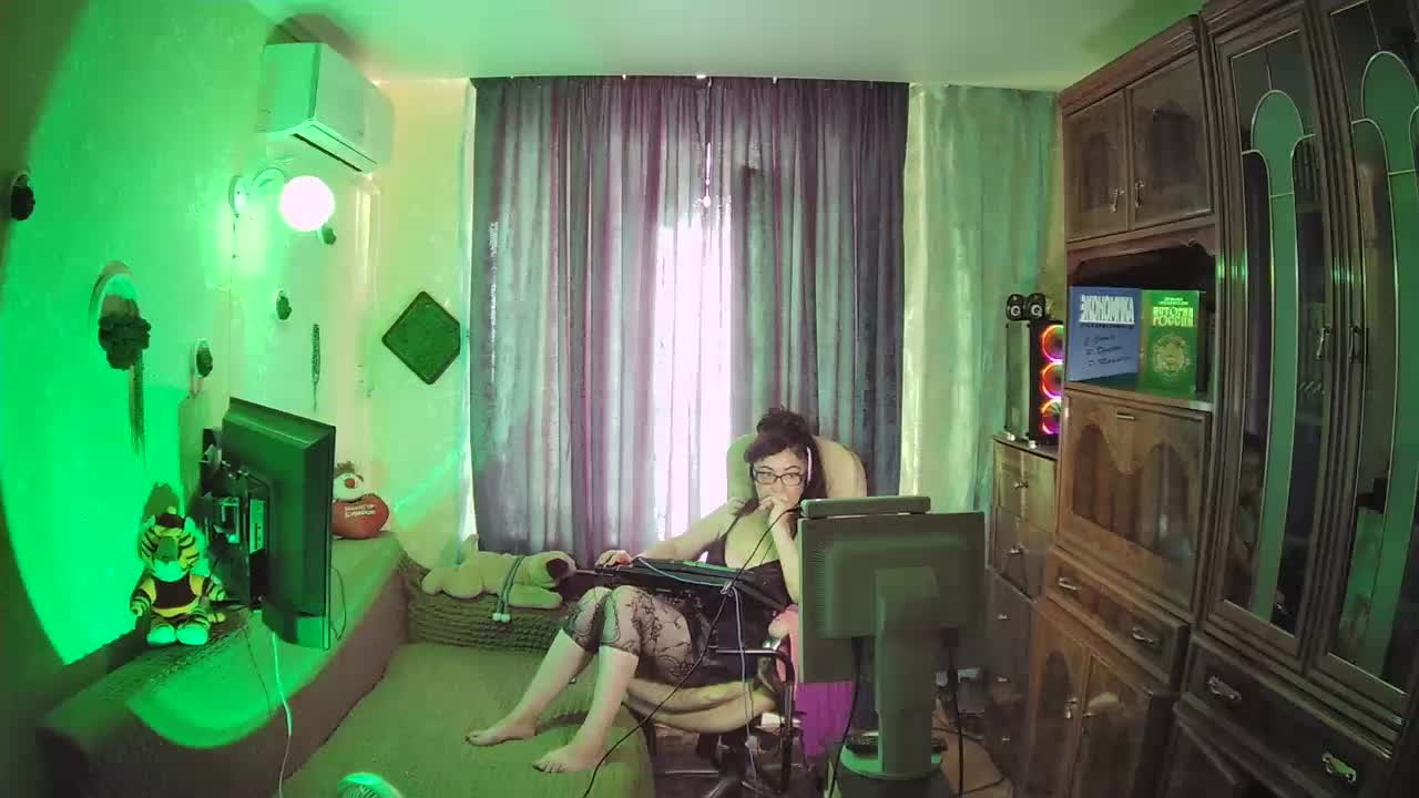 Infodar Adult Chat September 3, 2025