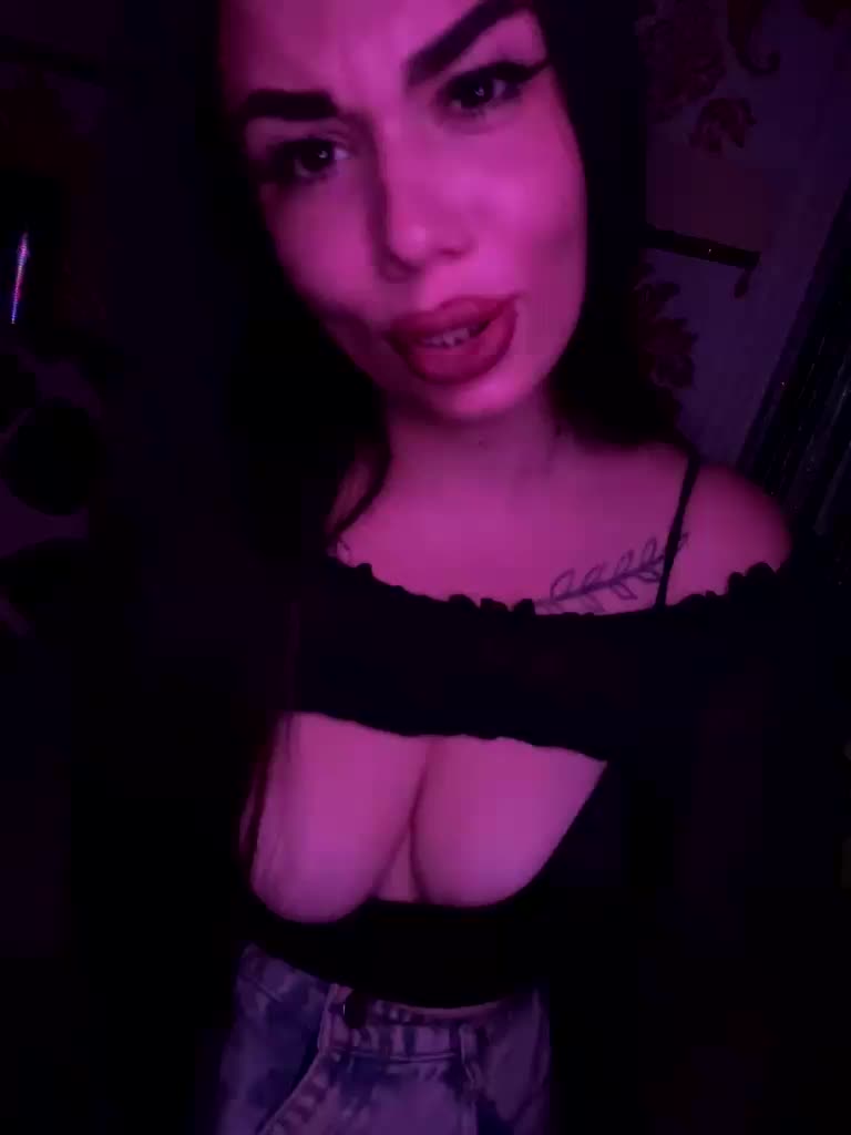 LEYLA_FOXY Adult Chat September 4, 2025