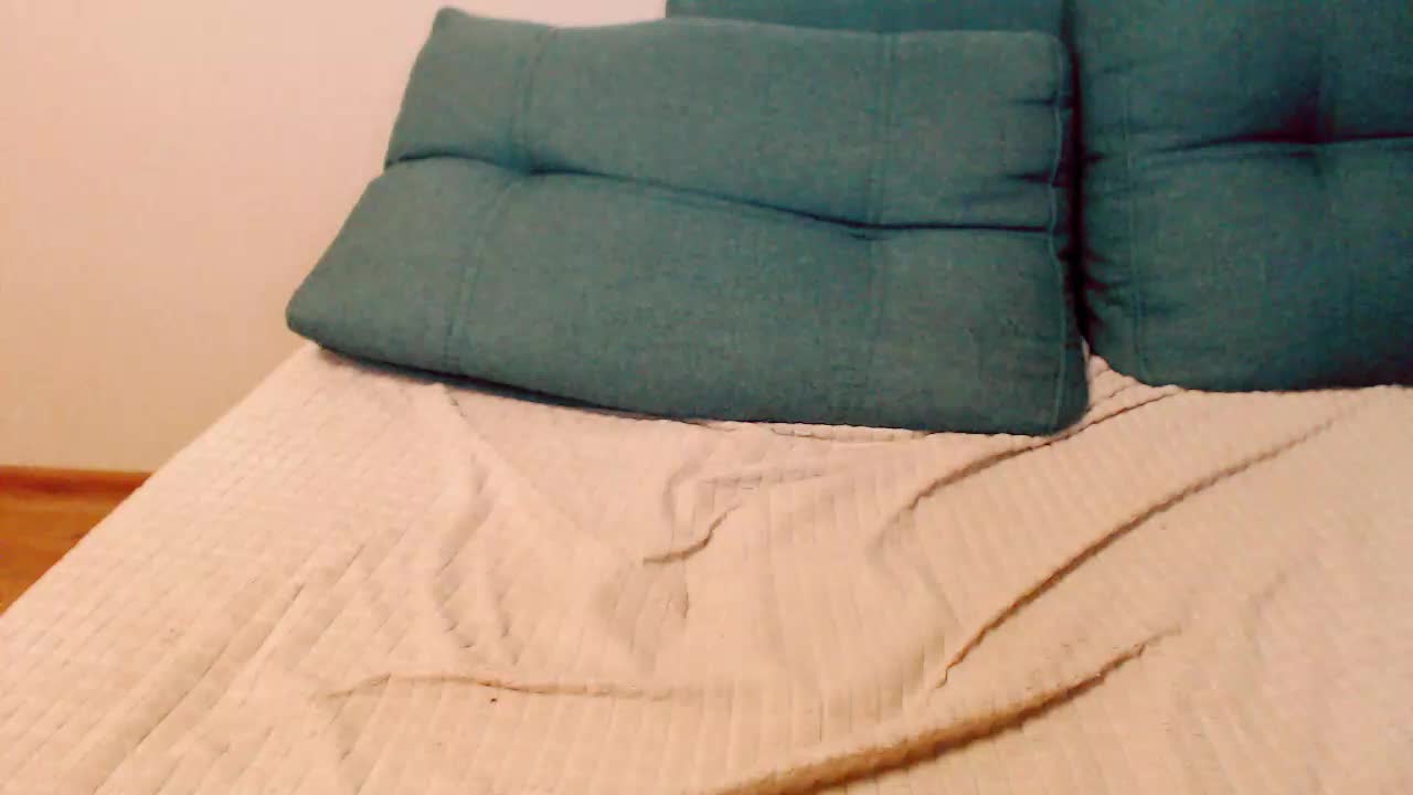 hotmiamix Adult Chat September 4, 2025