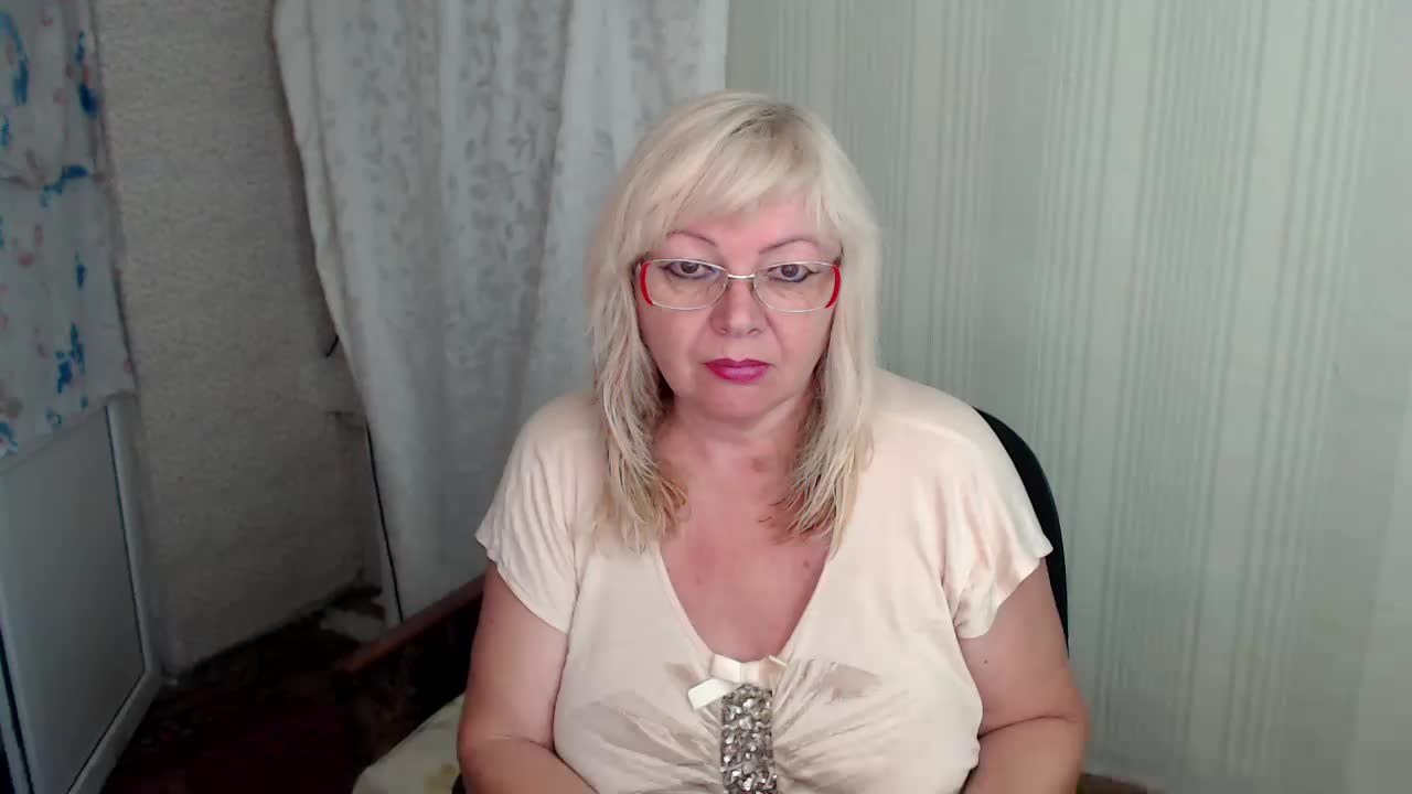 EvelynLoveShy Adult Chat September 4, 2025