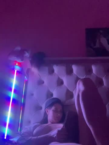 Flossy_Vettie Adult Chat September 4, 2025