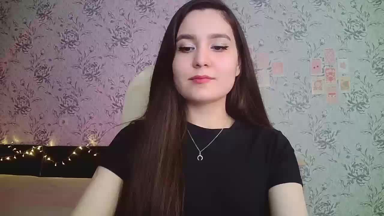 annie-fleur Adult Chat September 4, 2025