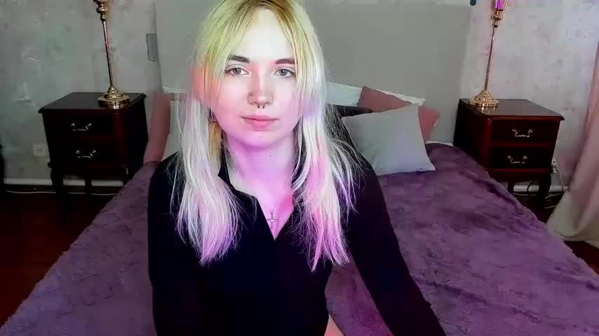 Iriska_mini Adult Chat September 4, 2025