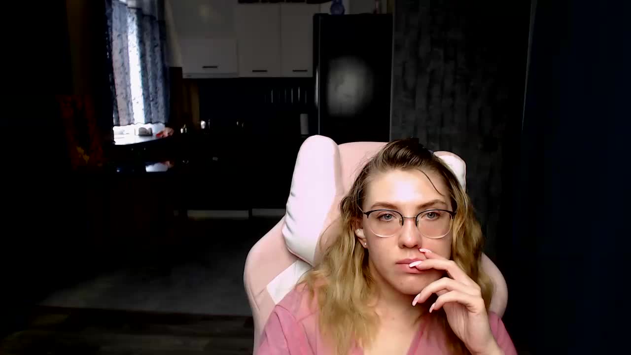 Regimasmile Adult Chat September 5, 2025