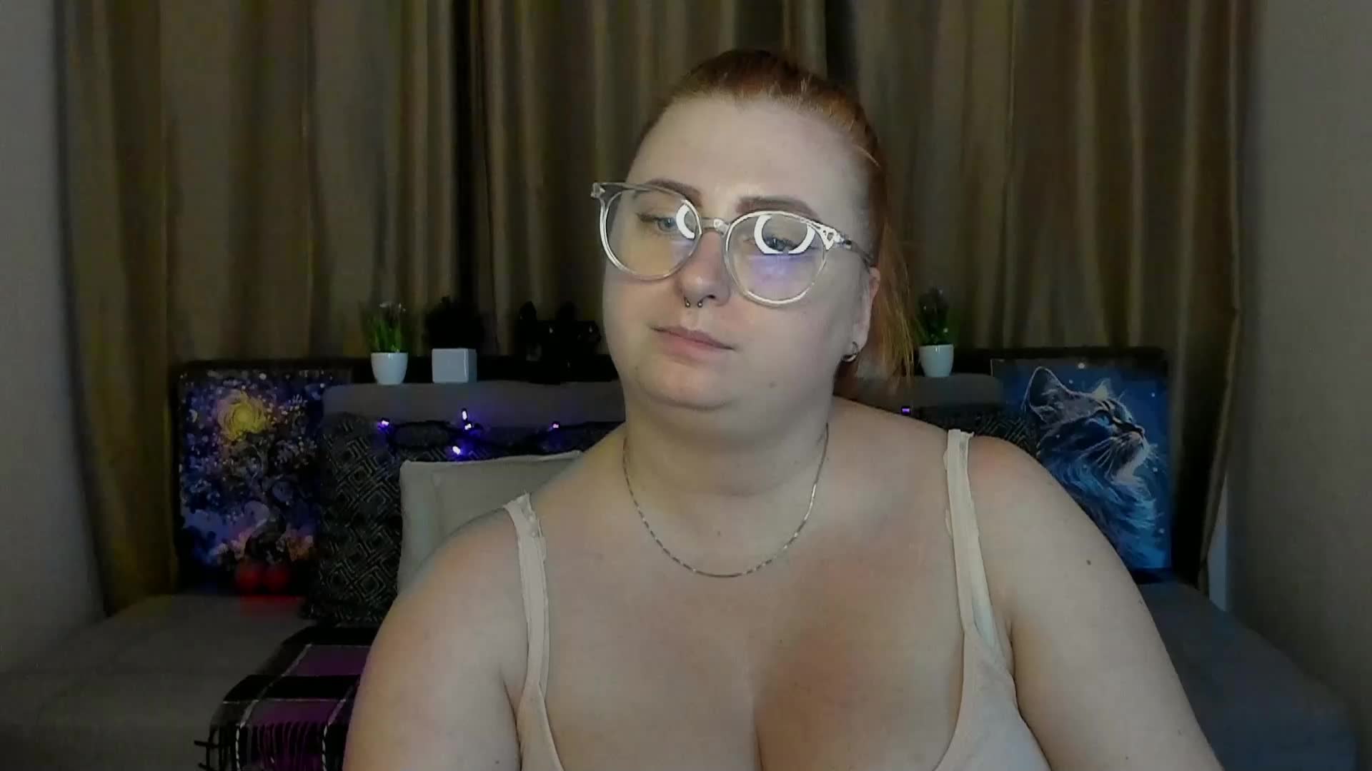 Aliciaredluv Adult Chat September 5, 2025