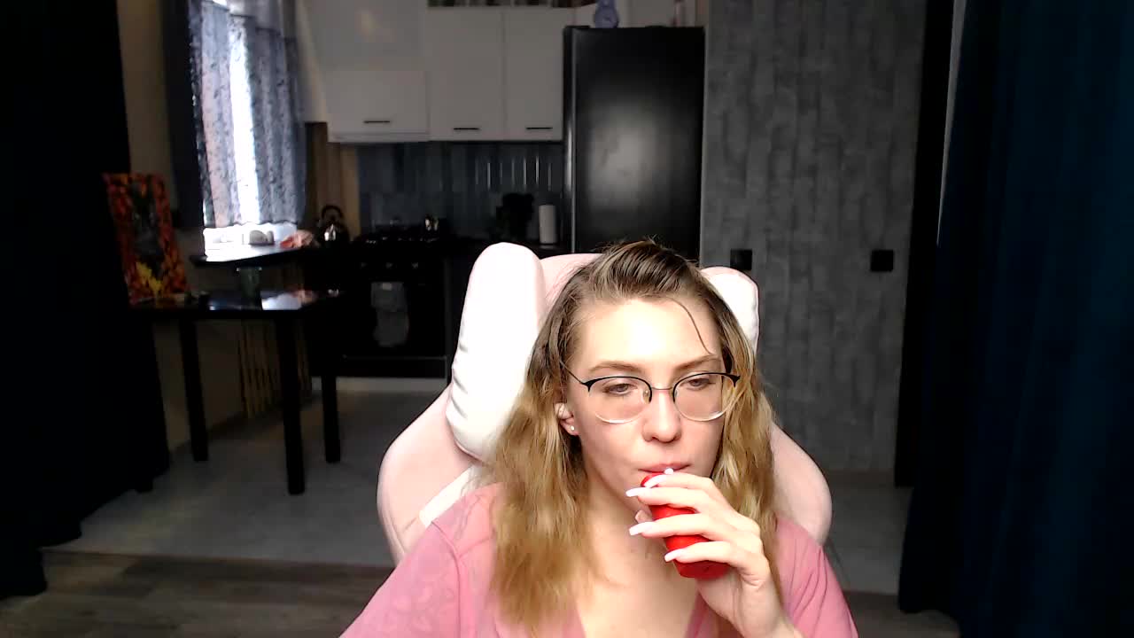 Regimasmile Adult Chat September 5, 2025