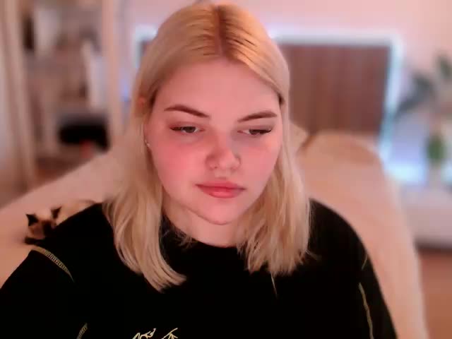 Lindablossom_2025-09-04_16-59-16_387 Adult Chat September 5, 2025