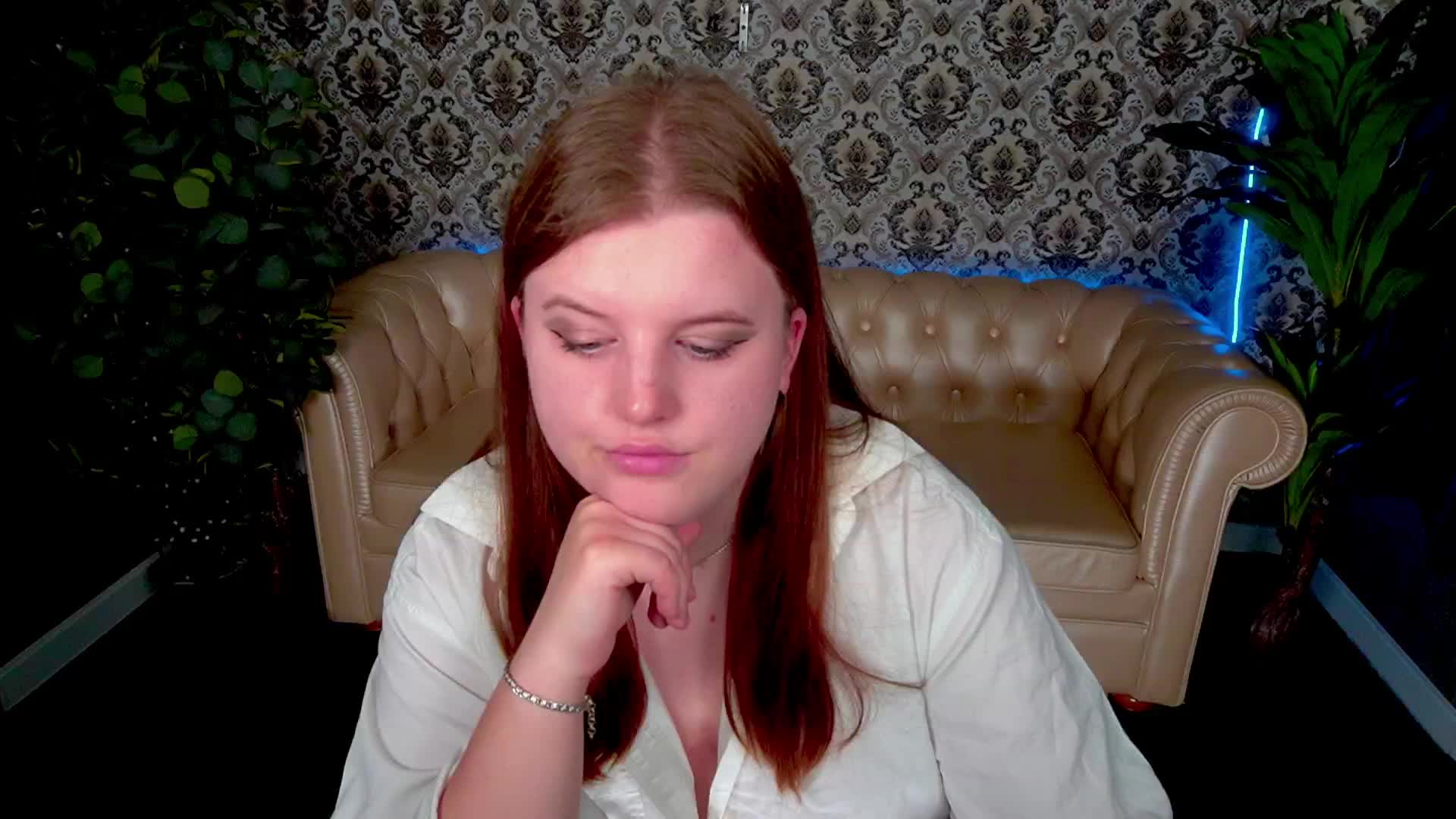 KristiMoons_2025-09-04_16-18-15_485 Adult Chat September 5, 2025