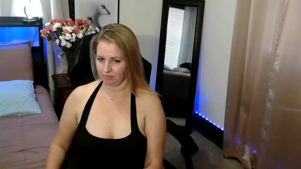 Holliekate Adult Chat September 5, 2025