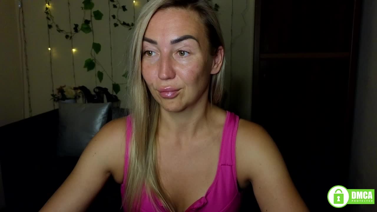 Jullyblondkiss Adult Chat September 5, 2025