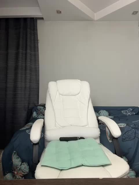 Eva-Bella Adult Chat September 5, 2025