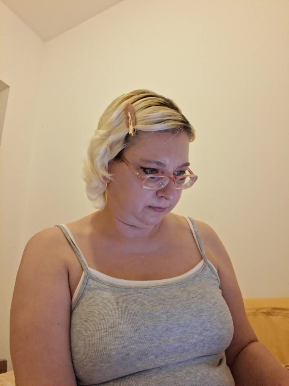 Vika211 Adult Chat September 5, 2025