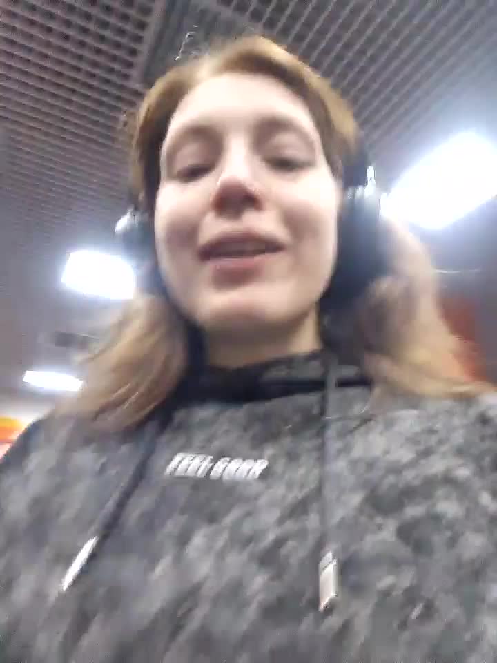 Bella_Gloria Adult Chat September 4, 2025