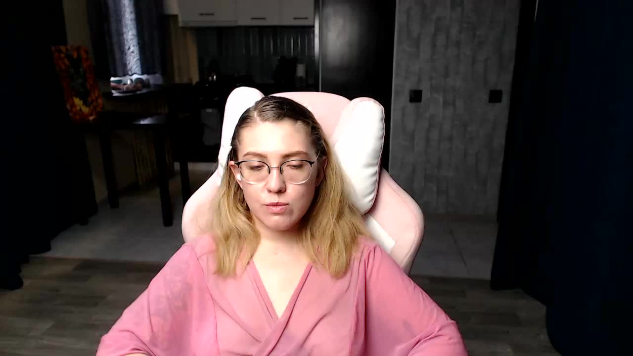 Regimasmile Adult Chat September 5, 2025