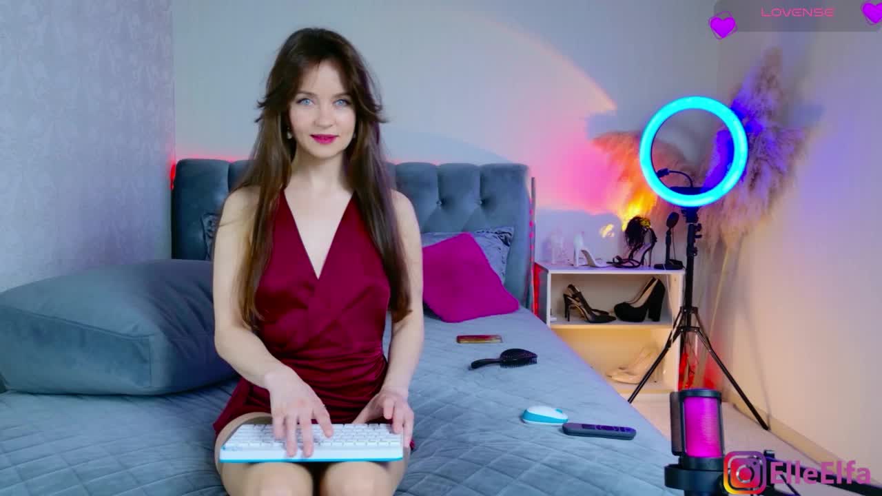 ElfaElle Adult Chat September 5, 2025