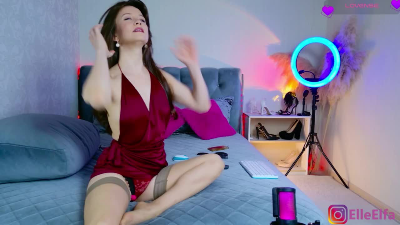 ElfaElle Adult Chat September 5, 2025
