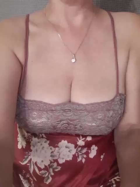 SexiestJess45 Adult Chat September 5, 2025