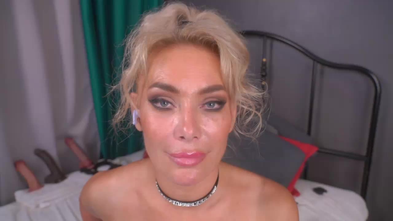 IsadoraDunkan Adult Chat September 5, 2025