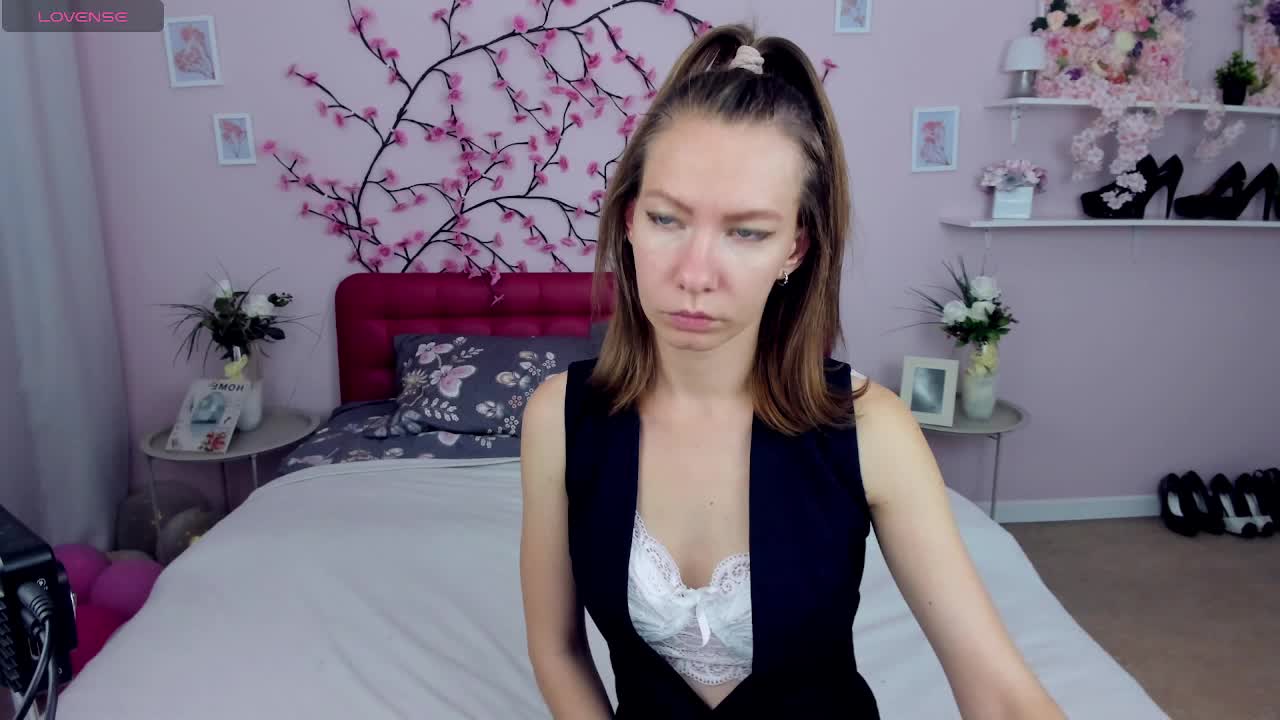 JullieFlow Adult Chat September 5, 2025