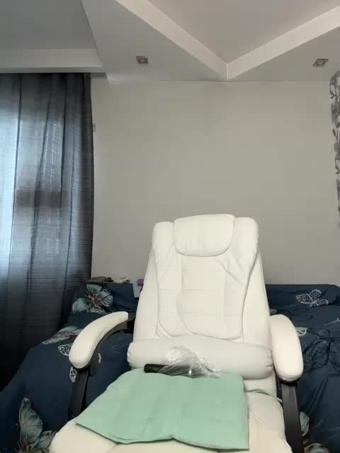 Eva-Bella Adult Chat September 5, 2025