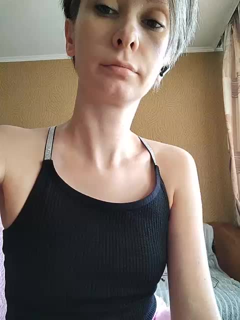 -Christina- Adult Chat September 5, 2025