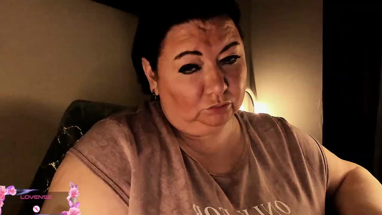 Alinahott1 Adult Chat September 5, 2025