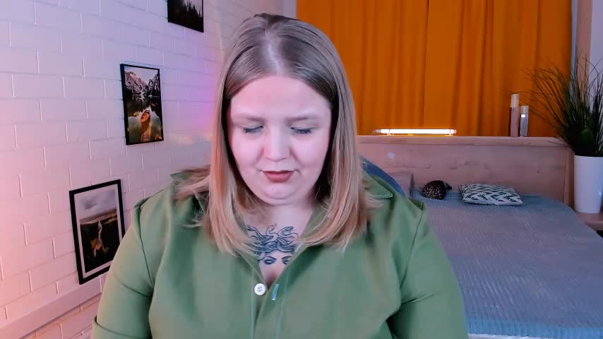 SladaDell Adult Chat September 5, 2025