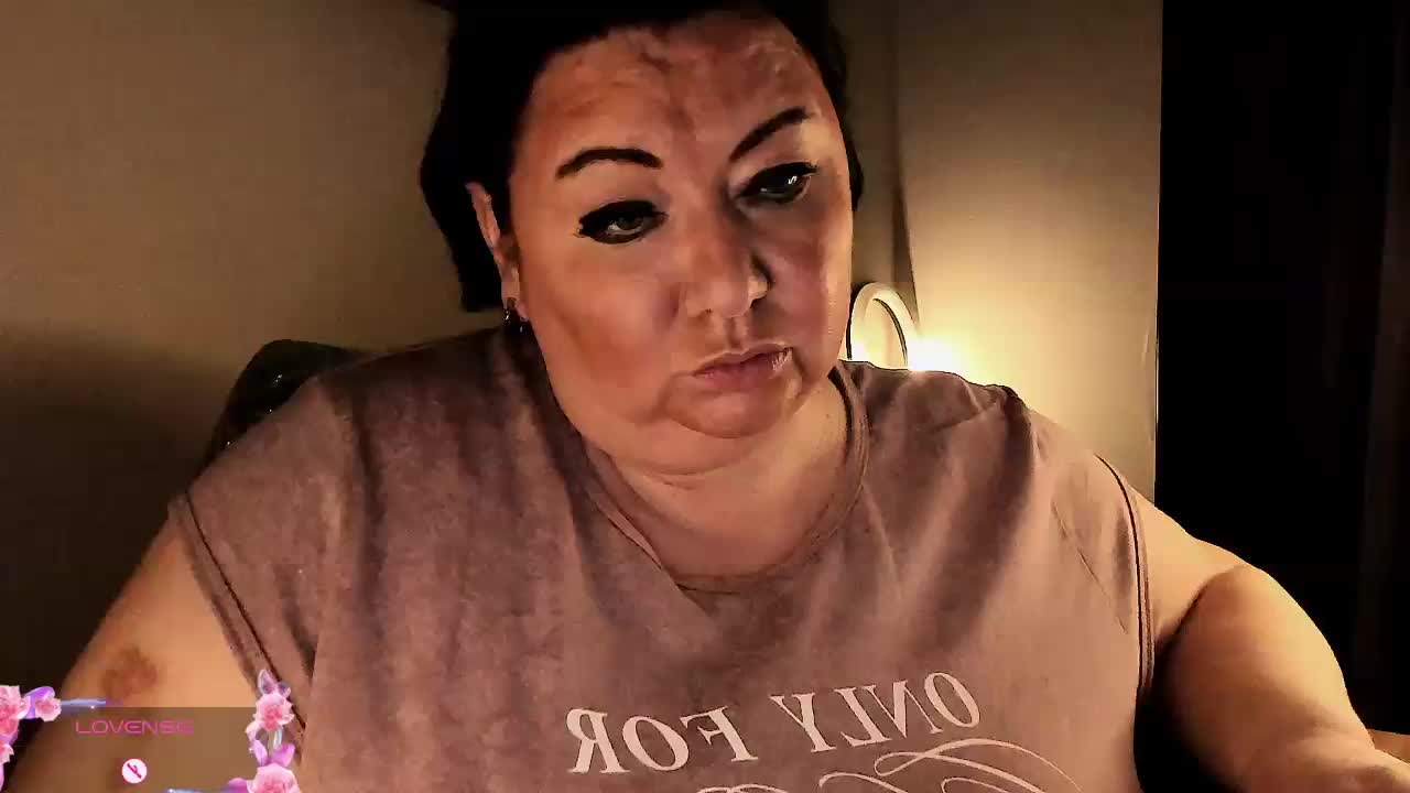 Alinahott1 Adult Chat September 5, 2025