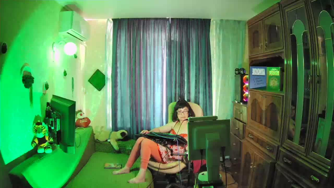 Infodar Adult Chat September 6, 2025