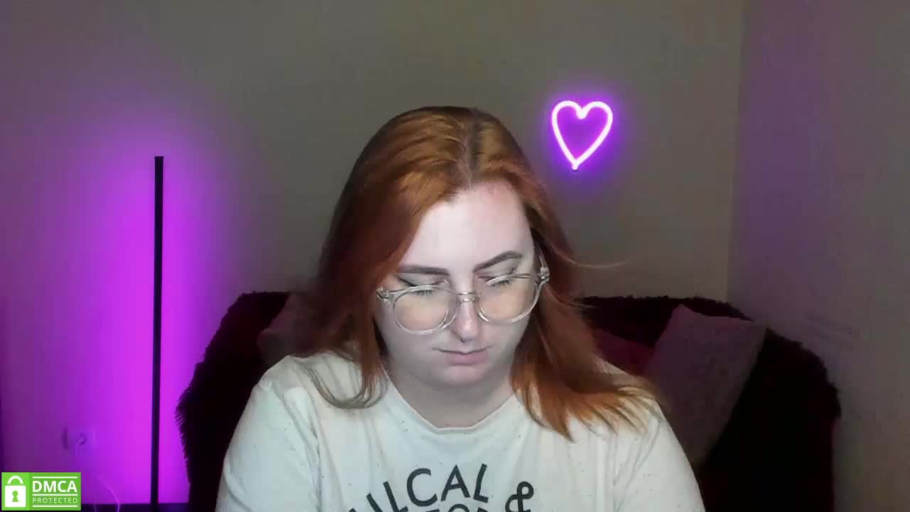 Aliciaredluv Adult Chat September 6, 2025