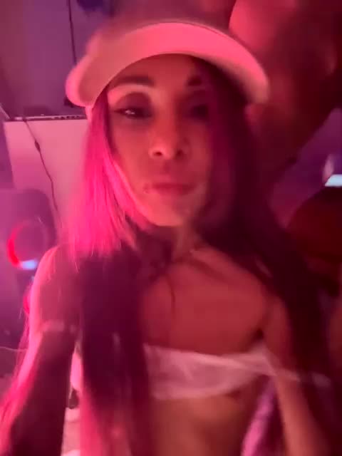 VIP17CoupleDream Adult Chat September 6, 2025