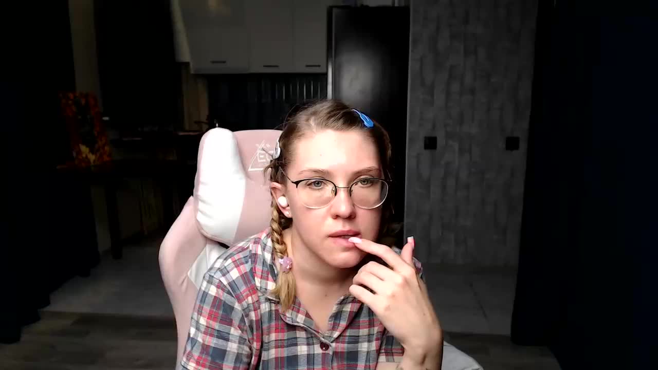 Regimasmile Adult Chat September 6, 2025