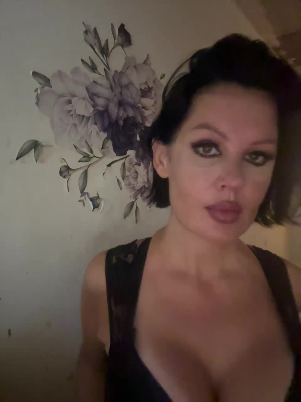 RoyalBreasts Adult Chat September 6, 2025